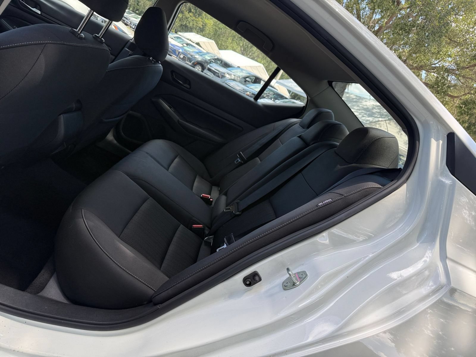 Used 2025 Nissan Altima 2.5 SV FWD image 23