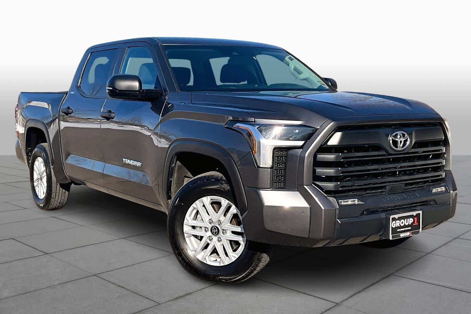 Used 2024 Toyota Tundra SR5 w/ SR5 Convenience Package AWD/4WD image 4