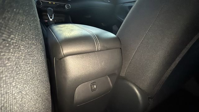 Used 2024 Nissan Sentra SV image 25