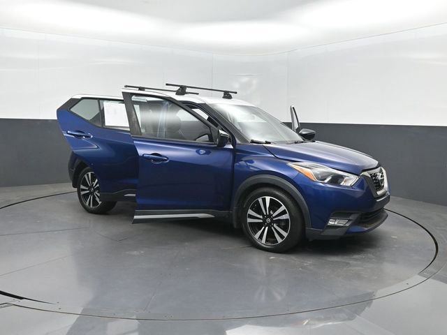Used 2018 Nissan Kicks SR FWD image 35