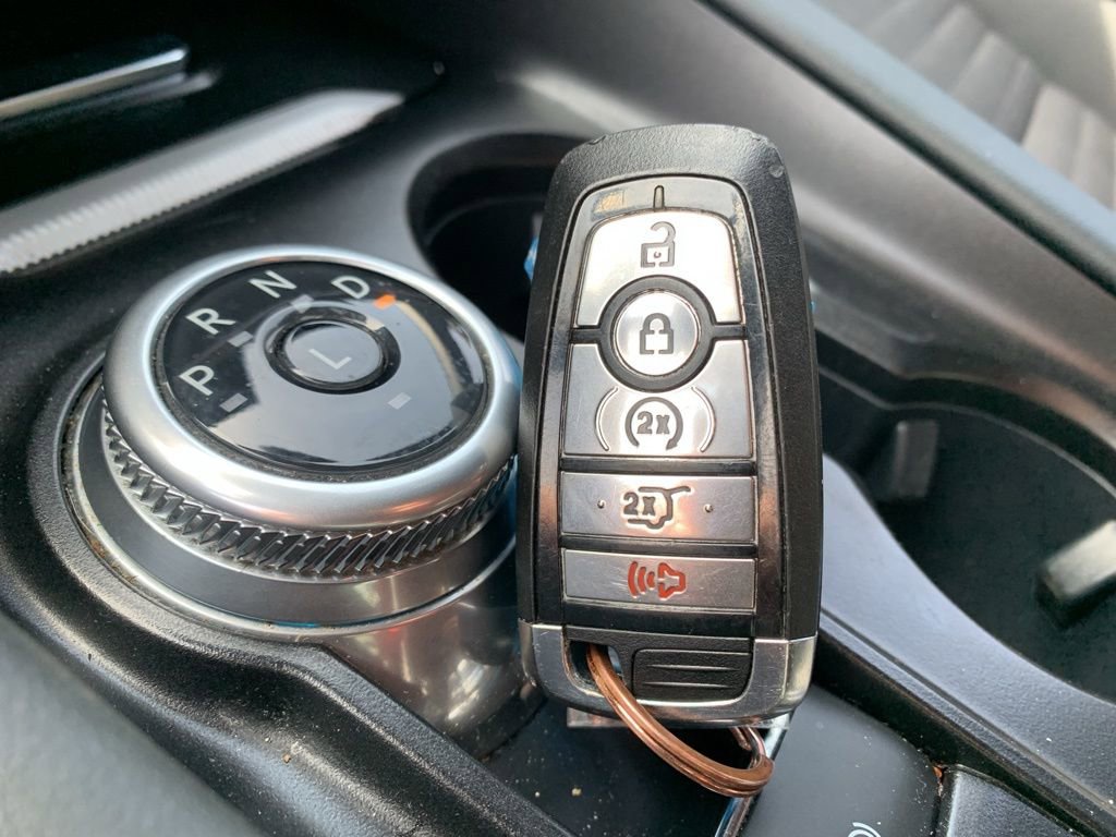 Used 2025 Ford Explorer ST-Line w/ ST-Line Street Pack image 28