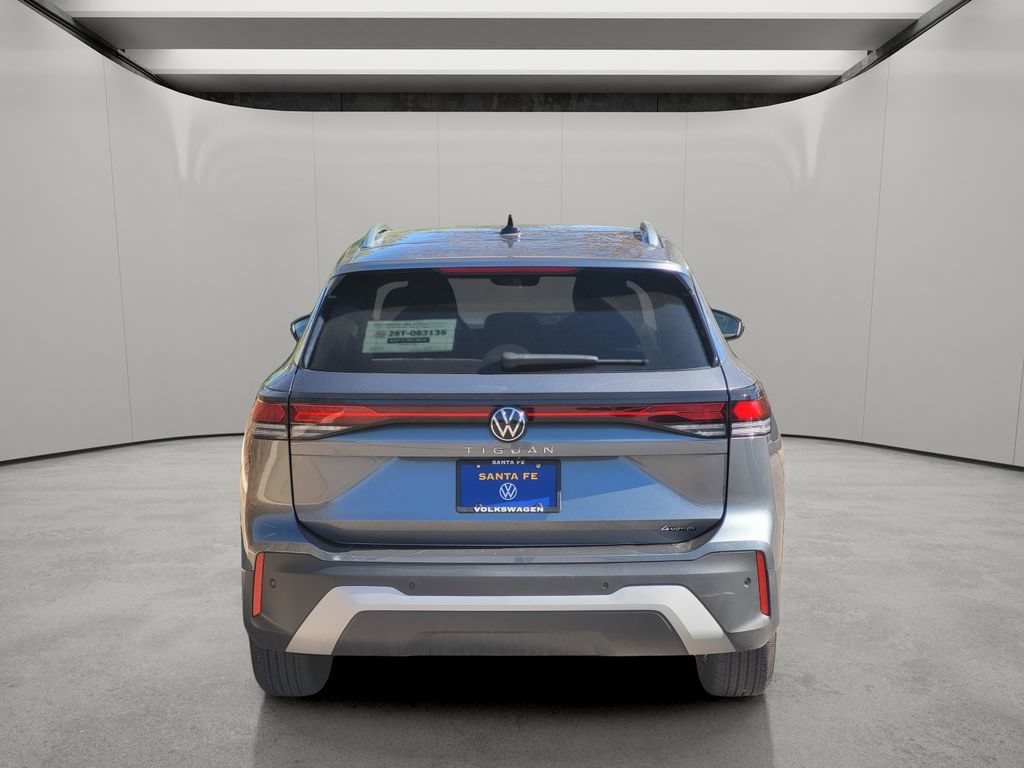 New 2025 Volkswagen Tiguan S AWD/4WD image 2