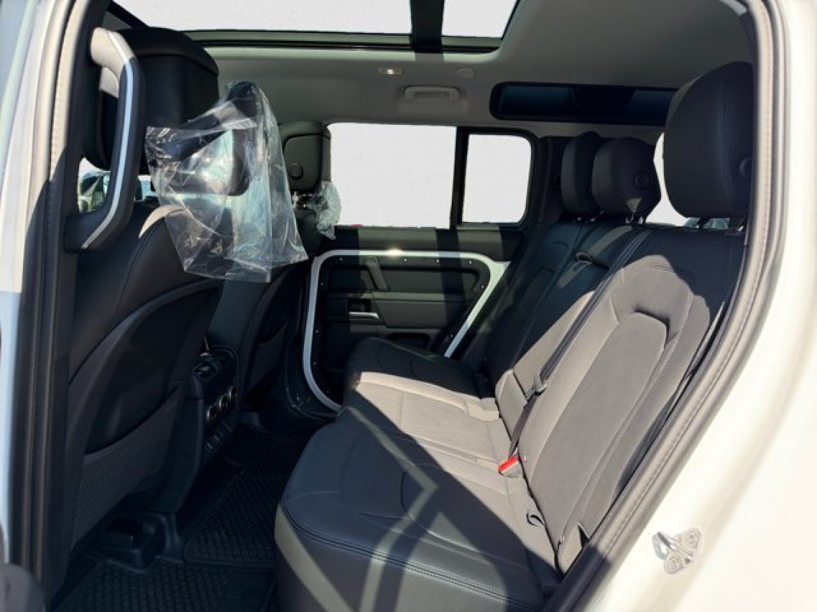 New 2026 Land Rover Defender 110 S AWD/4WD image 18