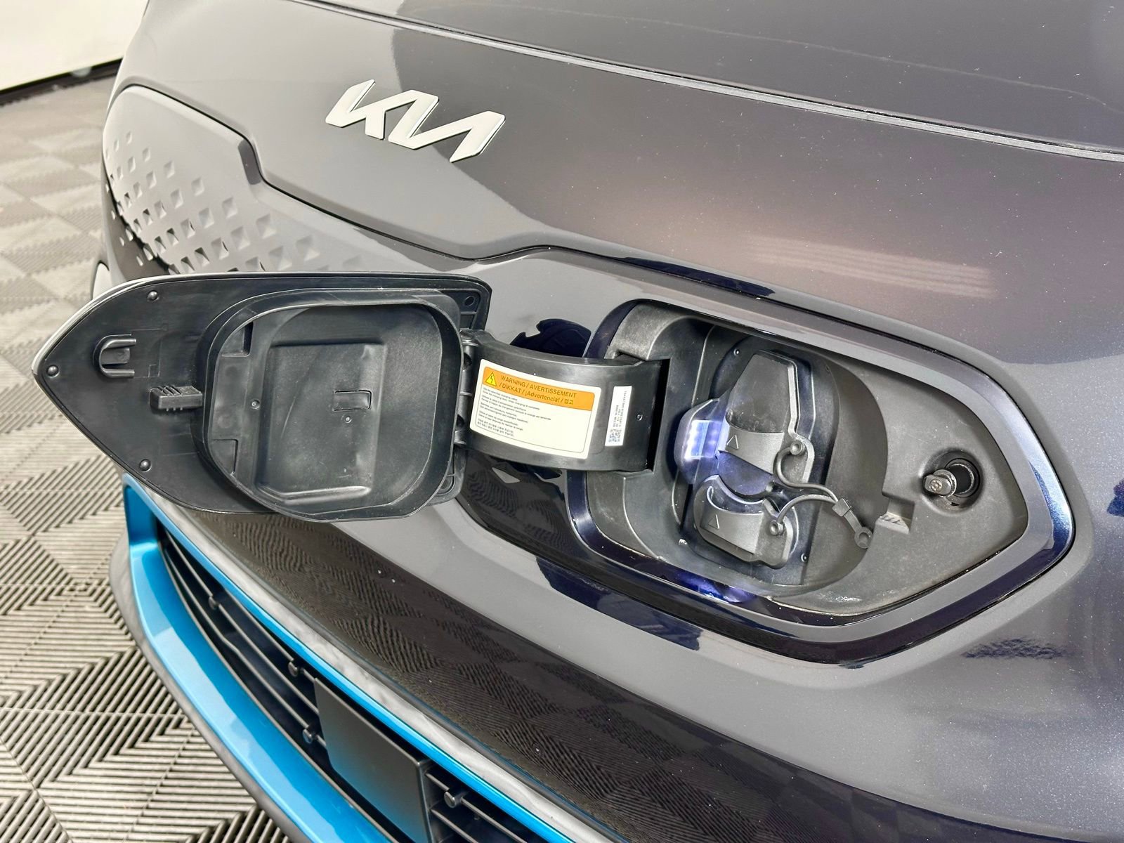 Used 2022 Kia Niro EX w/ Cold Weather Package image 35