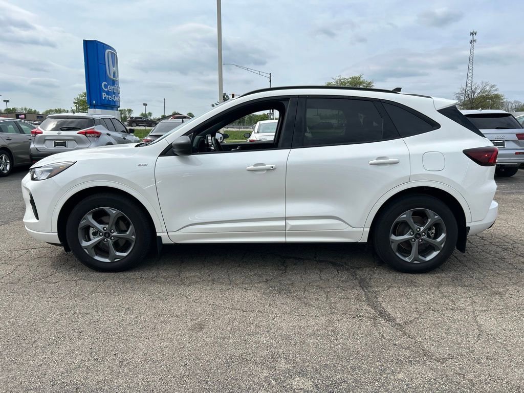 Certified 2024 Ford Escape ST-Line w/ Equipment Group 301A image 5