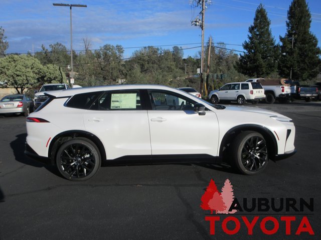 New 2026 Toyota Crown Signia image 2