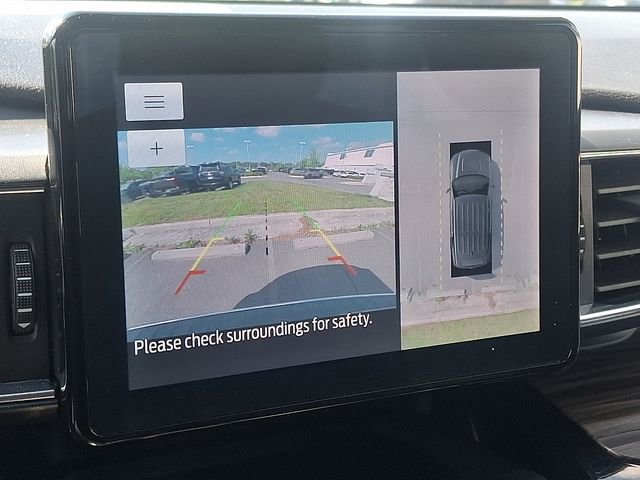 Used 2023 Ford Explorer Limited AWD/4WD image 19