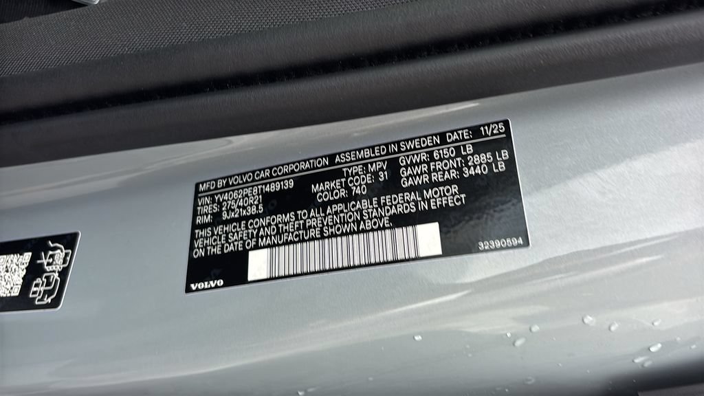 Certified 2026 Volvo XC90 B6 Plus AWD/4WD image 32