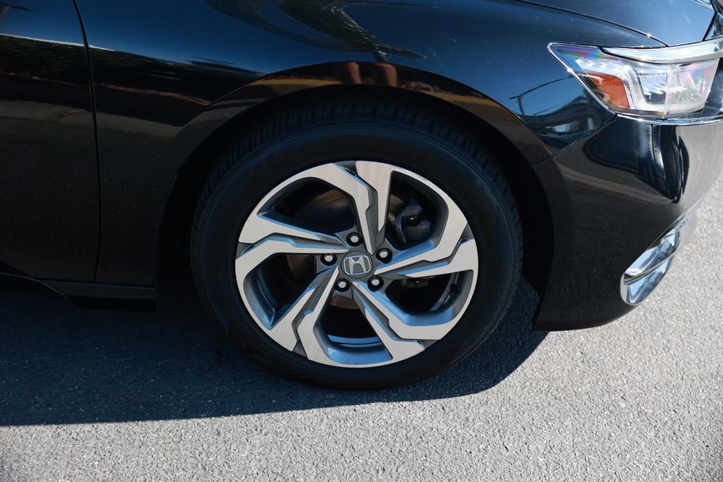 Used 2018 Honda Accord EX image 8
