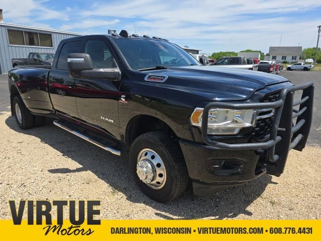 Used 2024 RAM 3500 Big Horn w/ Safety Group AWD/4WD image 1