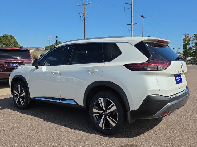 Used 2022 Nissan Rogue SL w/ SL Premium Package FWD image 5