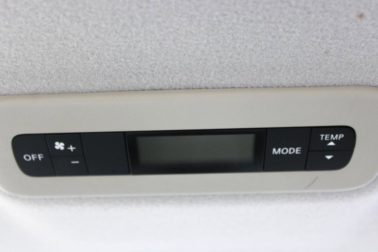 Used 2014 Nissan Quest S image 39