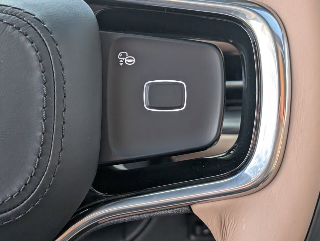 New 2026 Lincoln Navigator L Black Label AWD/4WD image 21