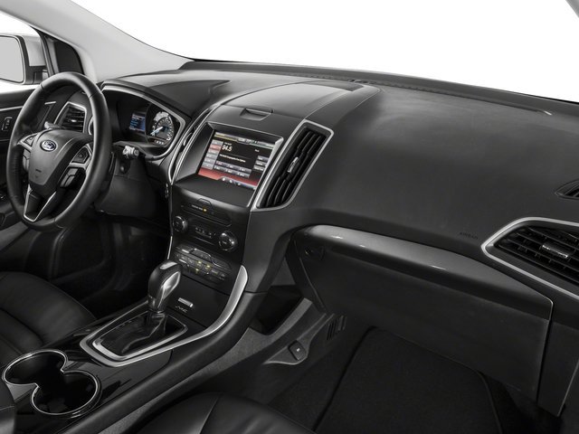 Used 2018 Ford Edge Titanium w/ Technology Package FWD image 22