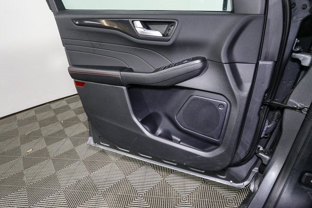 Used 2023 Ford Escape ST-Line w/ Tech Pack #1 image 37