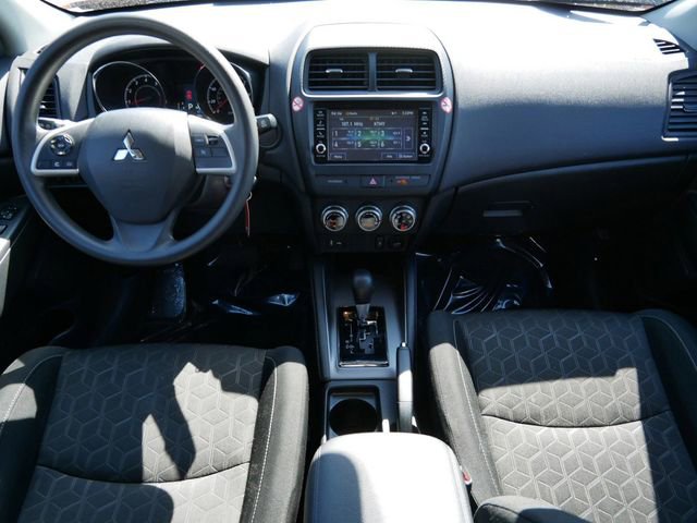 Used 2025 Mitsubishi Outlander Sport ES AWD/4WD image 13