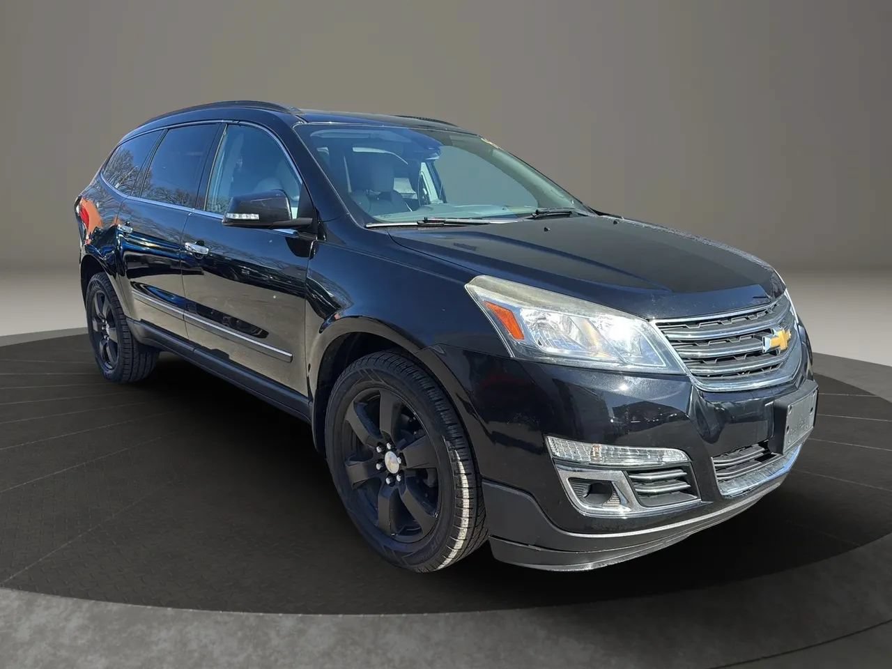 Used 2016 Chevrolet Traverse LTZ AWD/4WD image 3