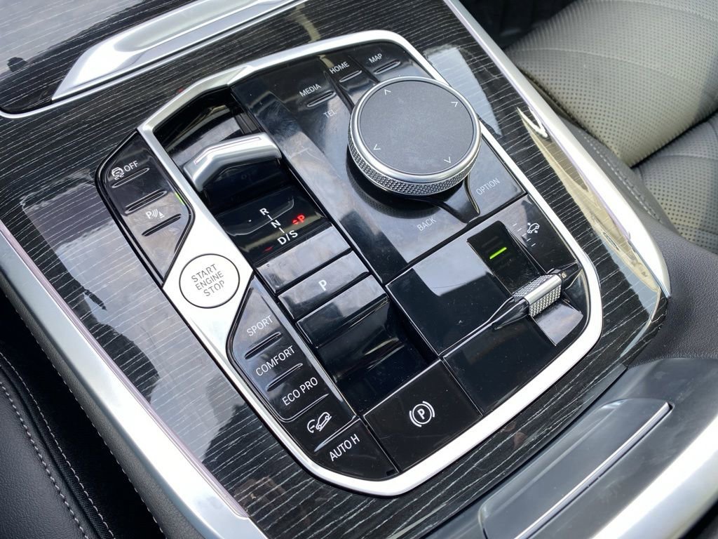 Certified 2024 BMW X7 xDrive40i w/ M Sport Package image 14