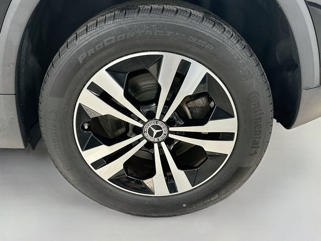 Certified 2024 Mercedes-Benz GLA 250 4MATIC image 32