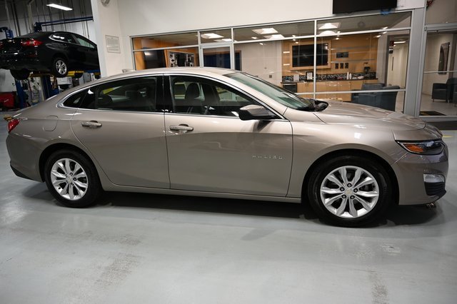 Used 2022 Chevrolet Malibu LT image 4