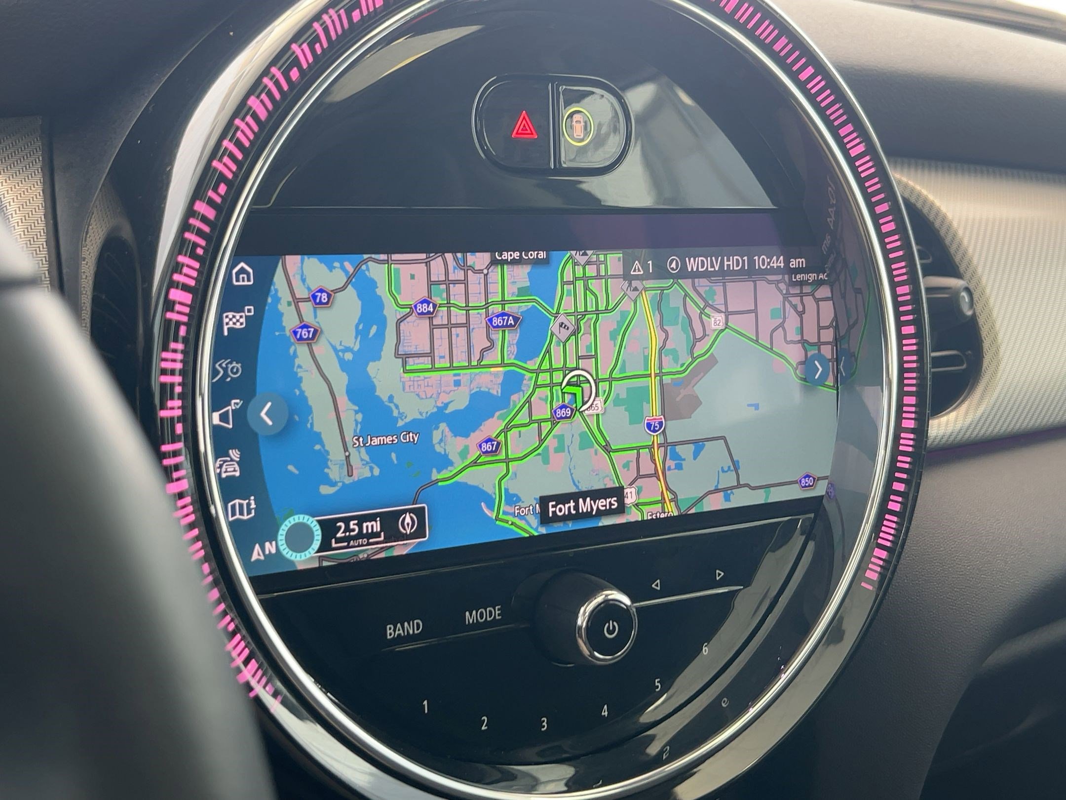 Used 2024 MINI Cooper 2-Door Hardtop image 24