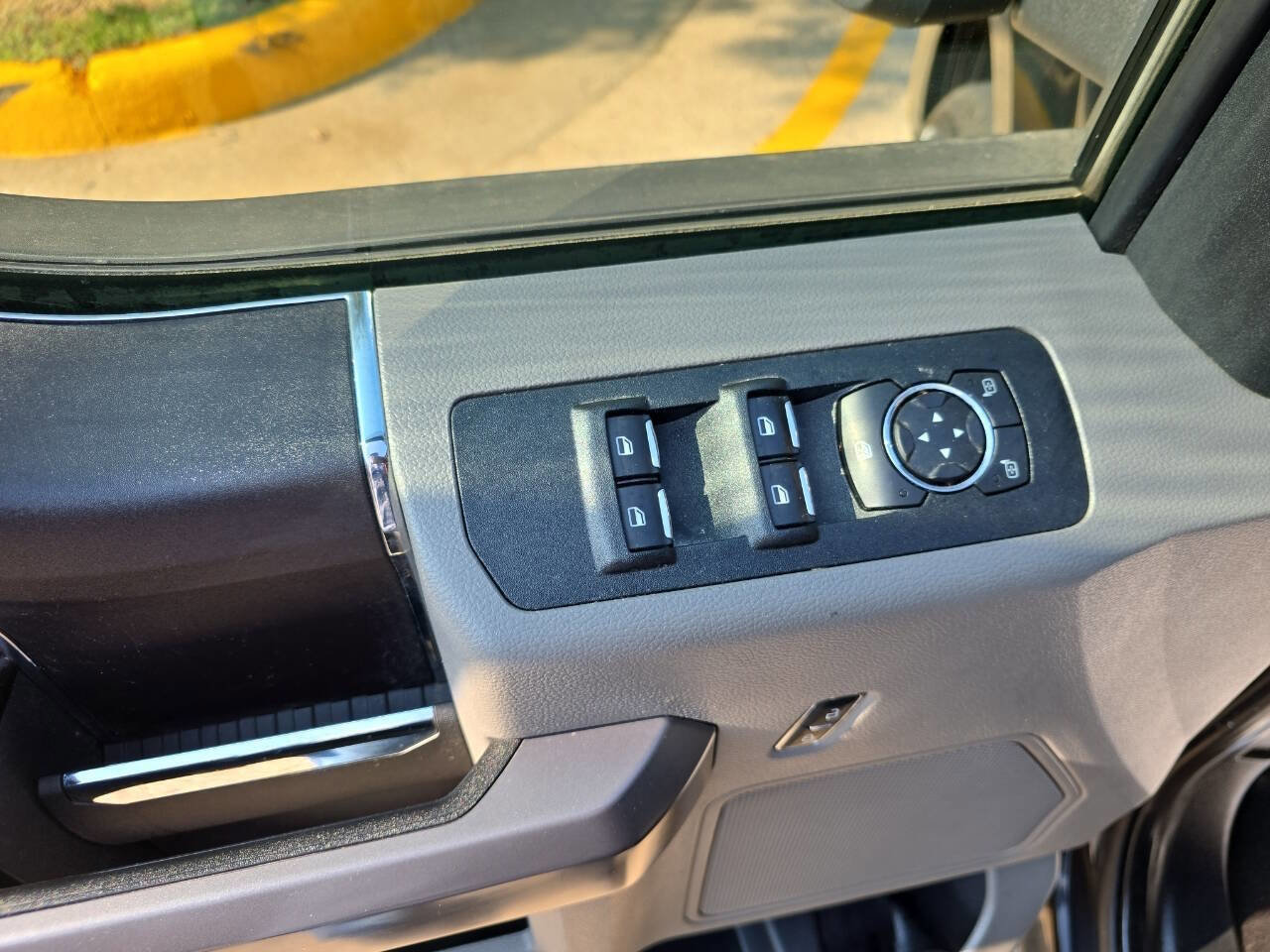 Used 2019 Ford F150 XLT w/ Equipment Group 301A Mid image 10