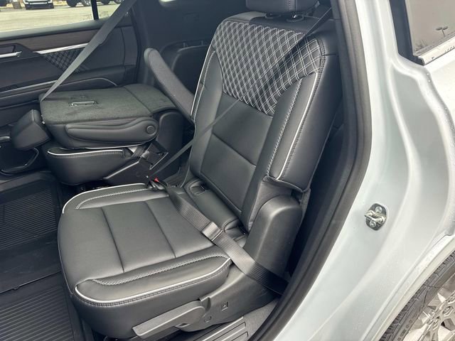 New 2026 GMC Acadia Denali w/ Super Cruise Package image 17