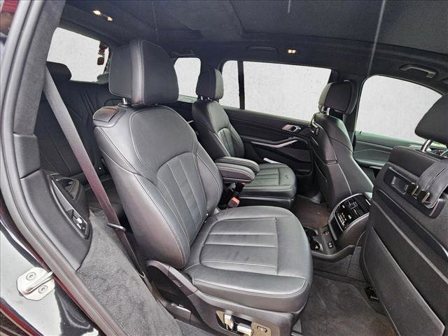 Used 2021 BMW X7 xDrive40i w/ M Sport Package image 14