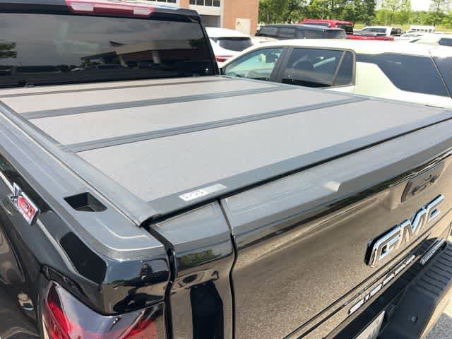 Used 2024 GMC Sierra 1500 Elevation w/ LPO, Elevation Black Package AWD/4WD image 10