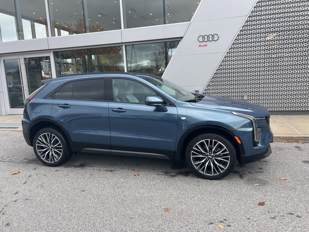 Used 2025 Cadillac XT4 Sport image 14