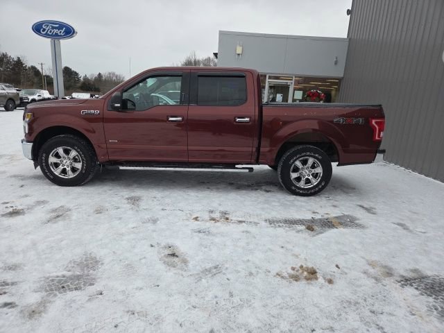 Used 2017 Ford F150 XLT w/ Equipment Group 302A Luxury AWD/4WD image 9