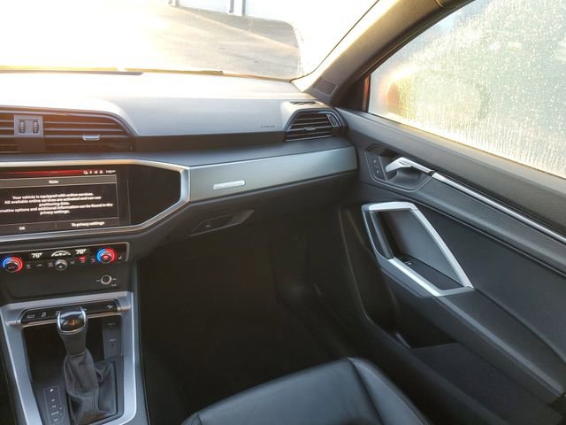 Used 2025 Audi Q3 2.0T Premium image 14