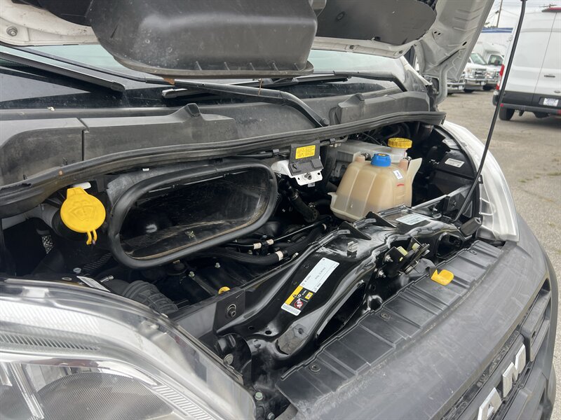 Used 2024 RAM ProMaster 2500 FWD image 28