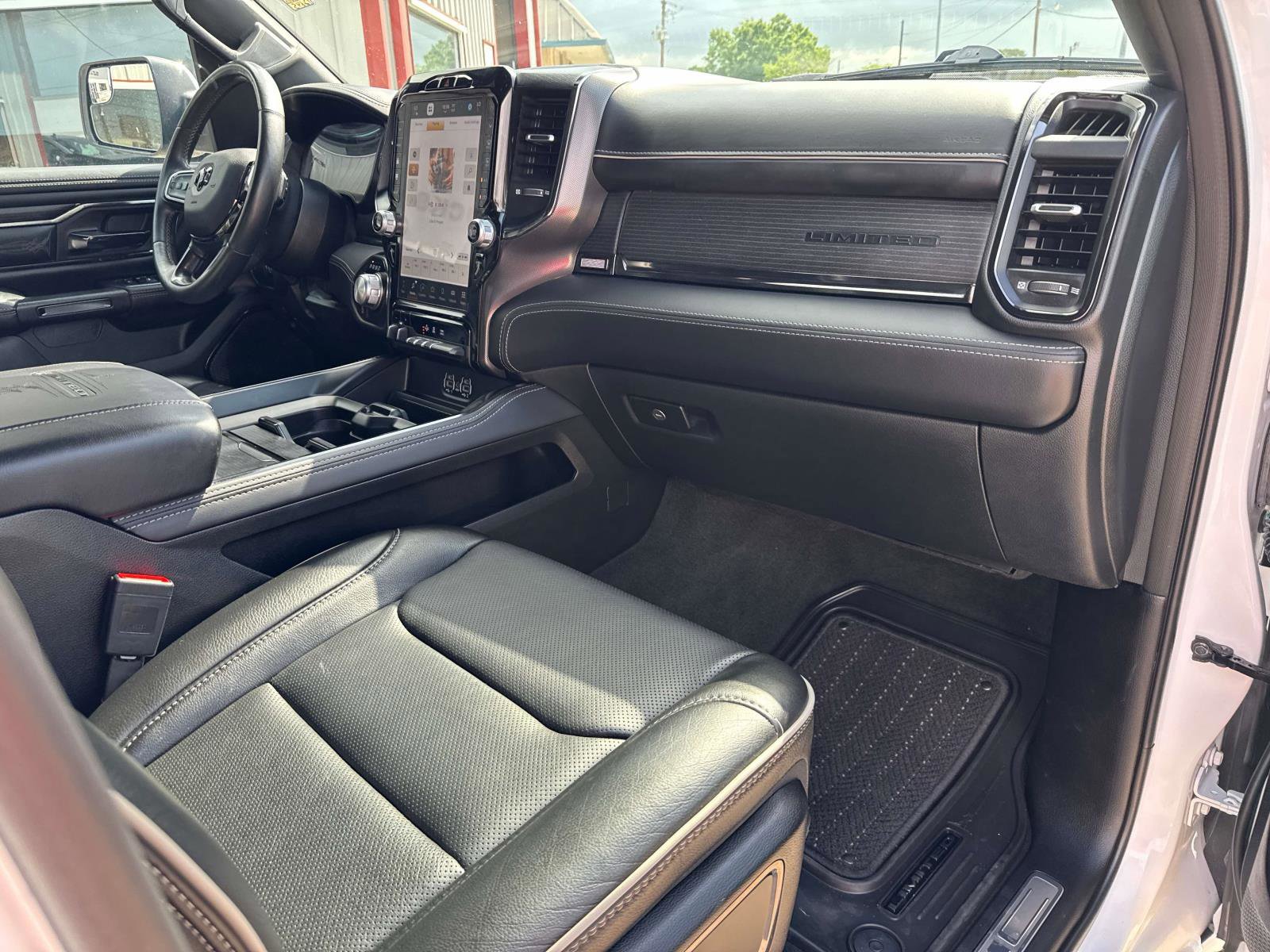 Certified 2024 RAM 1500 Limited image 13