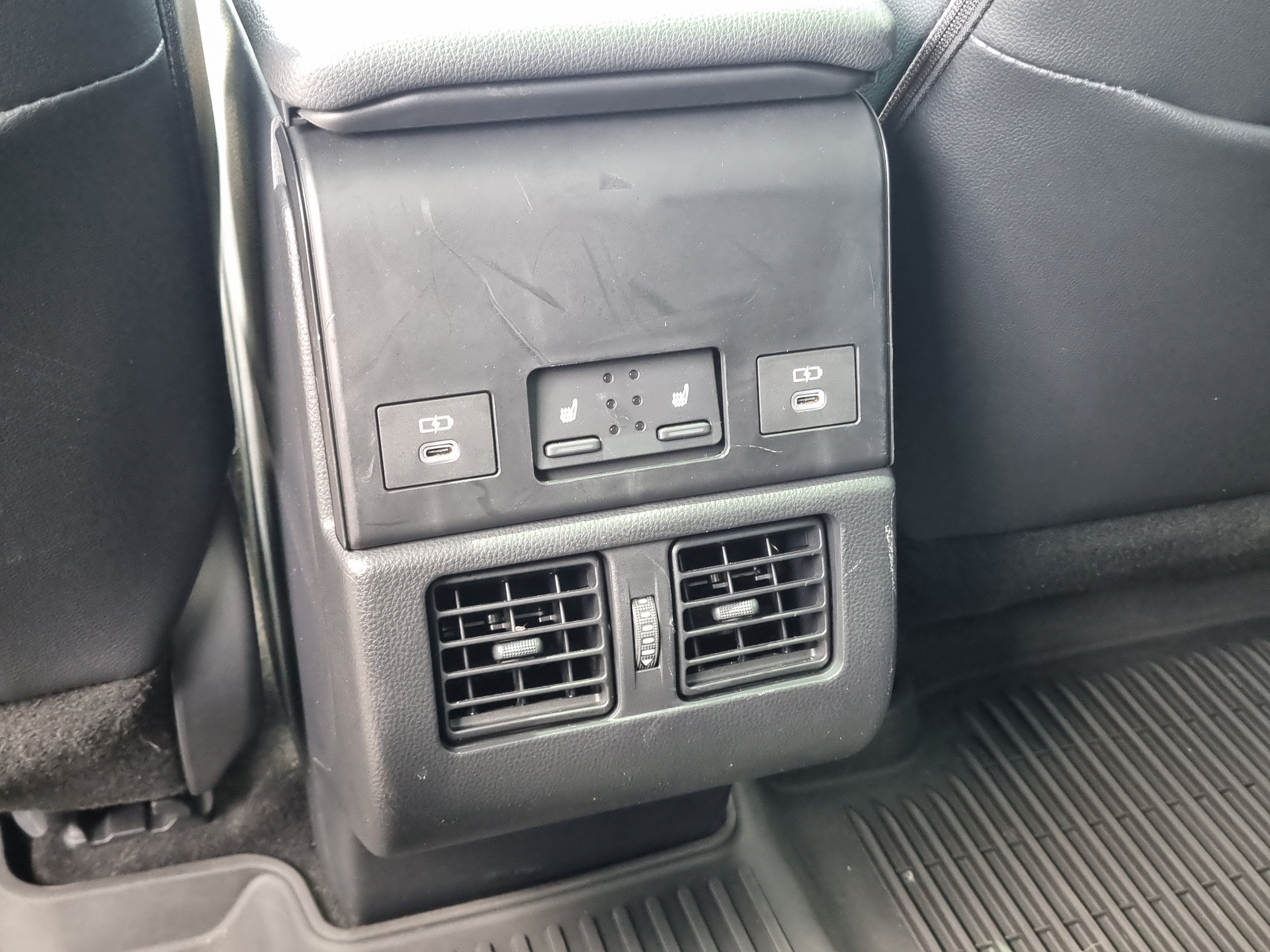 Certified 2025 Subaru Solterra w/ Touring Package AWD/4WD image 14