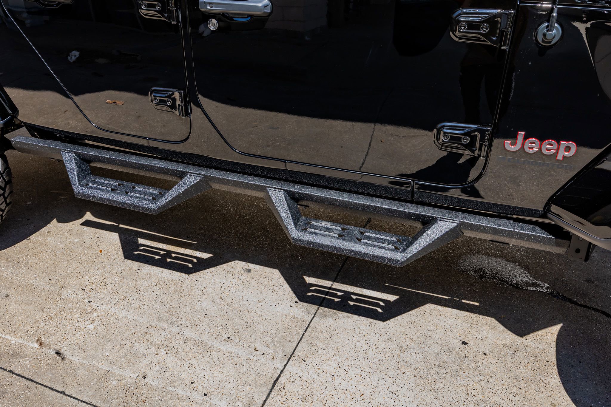 Used 2023 Jeep Gladiator Rubicon w/ LED Lighting Group AWD/4WD image 13