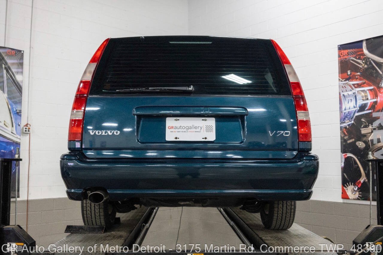 Used 1998 Volvo V70 FWD image 20