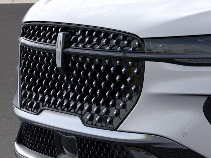 New 2026 Lincoln Nautilus Reserve image 17