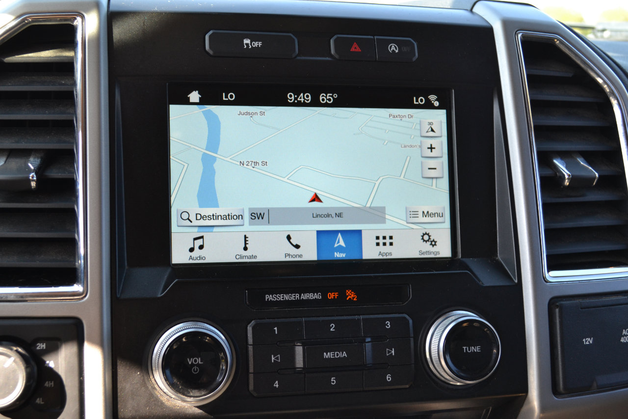 Used 2017 Ford F150 Lariat w/ Equipment Group 502A Luxury image 21