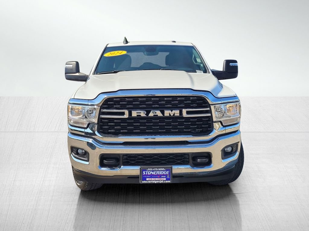 Used 2024 RAM 2500 Big Horn AWD/4WD image 2