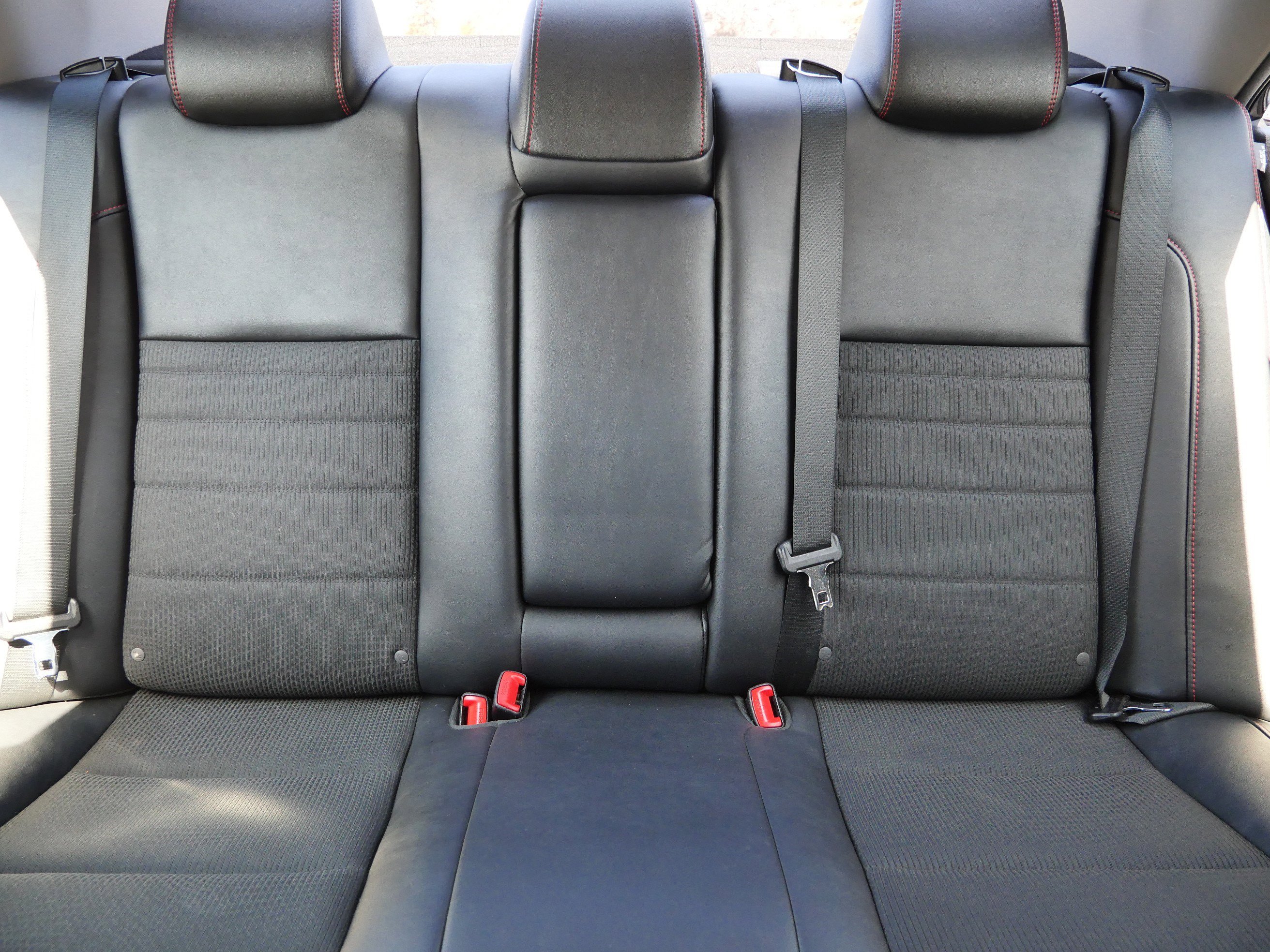 Used 2016 Toyota Camry SE FWD image 13