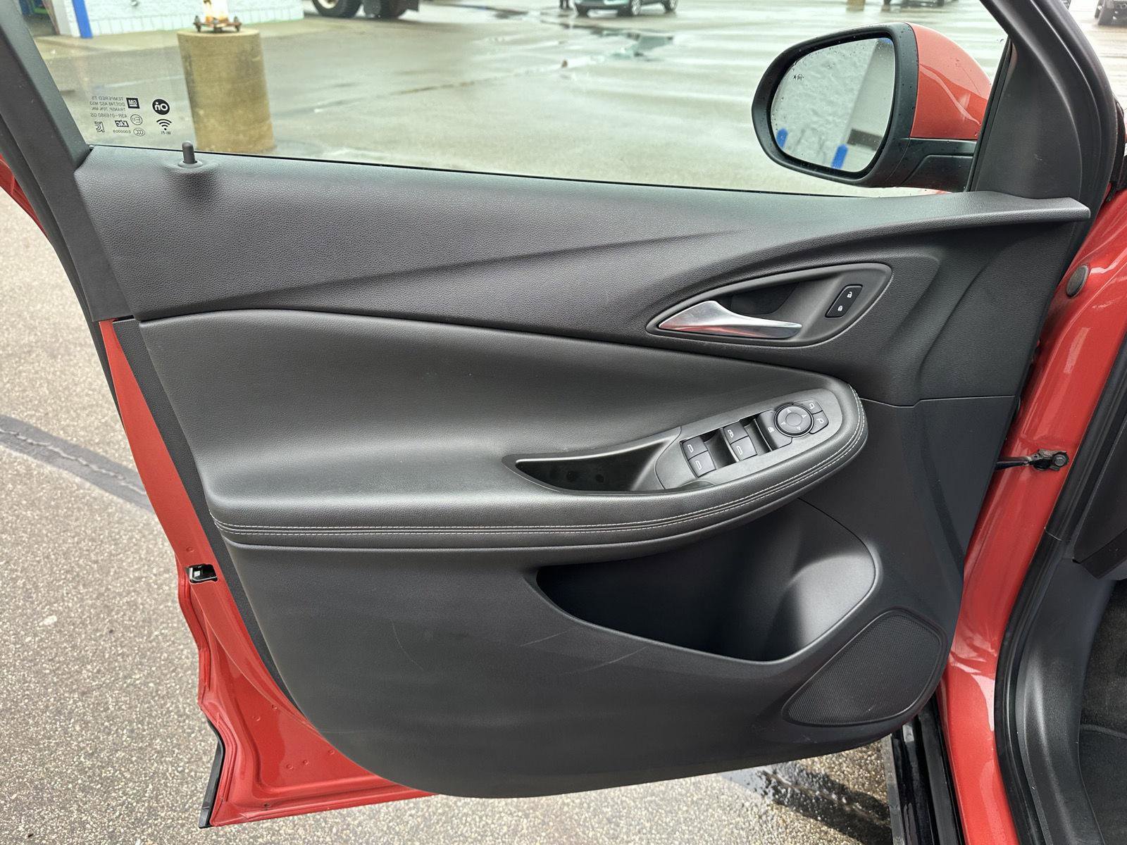 Used 2024 Buick Encore GX Sport Touring image 17