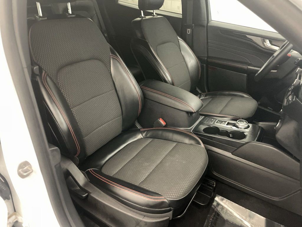 Used 2023 Ford Escape ST-Line image 20