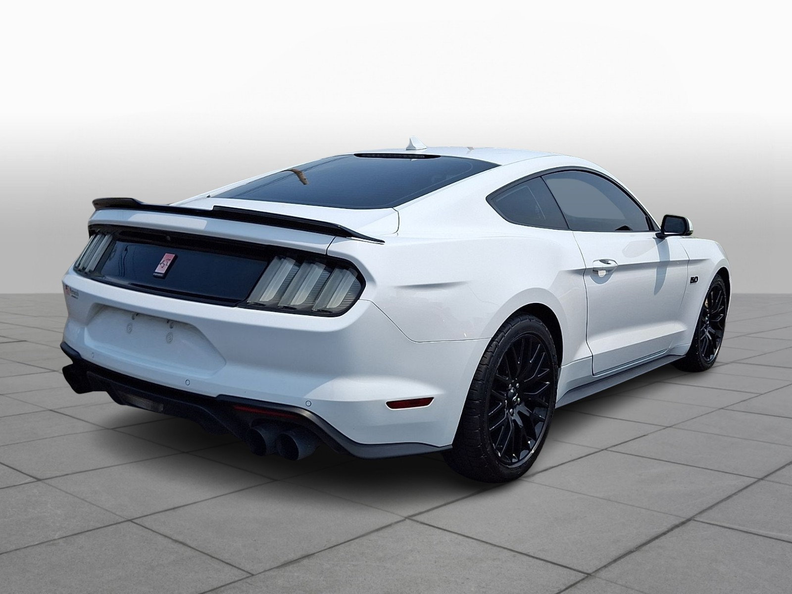 Used 2020 Ford Mustang GT Premium w/ GT Performance Package RWD image 7