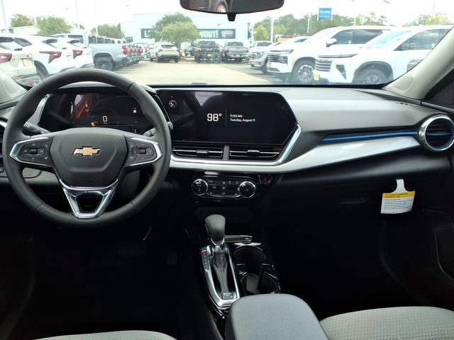 New 2026 Chevrolet Trax LT w/ Sunroof Package FWD image 9