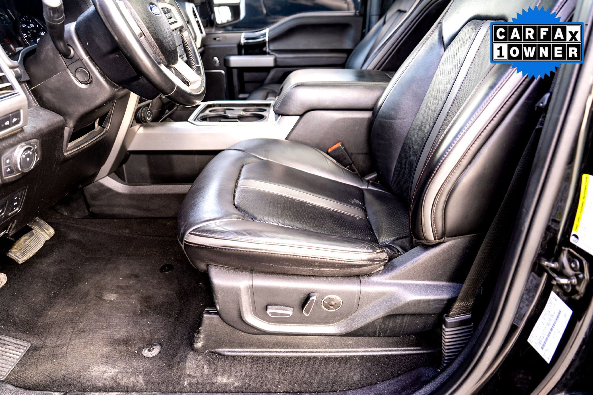 Used 2021 Ford F450 Platinum w/ FX4 Off-Road Package image 12