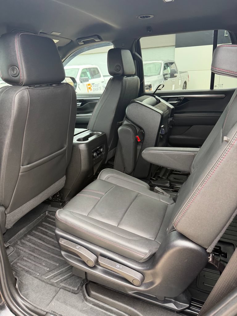 Used 2025 Chevrolet Tahoe RST w/ Comfort Package AWD/4WD image 19