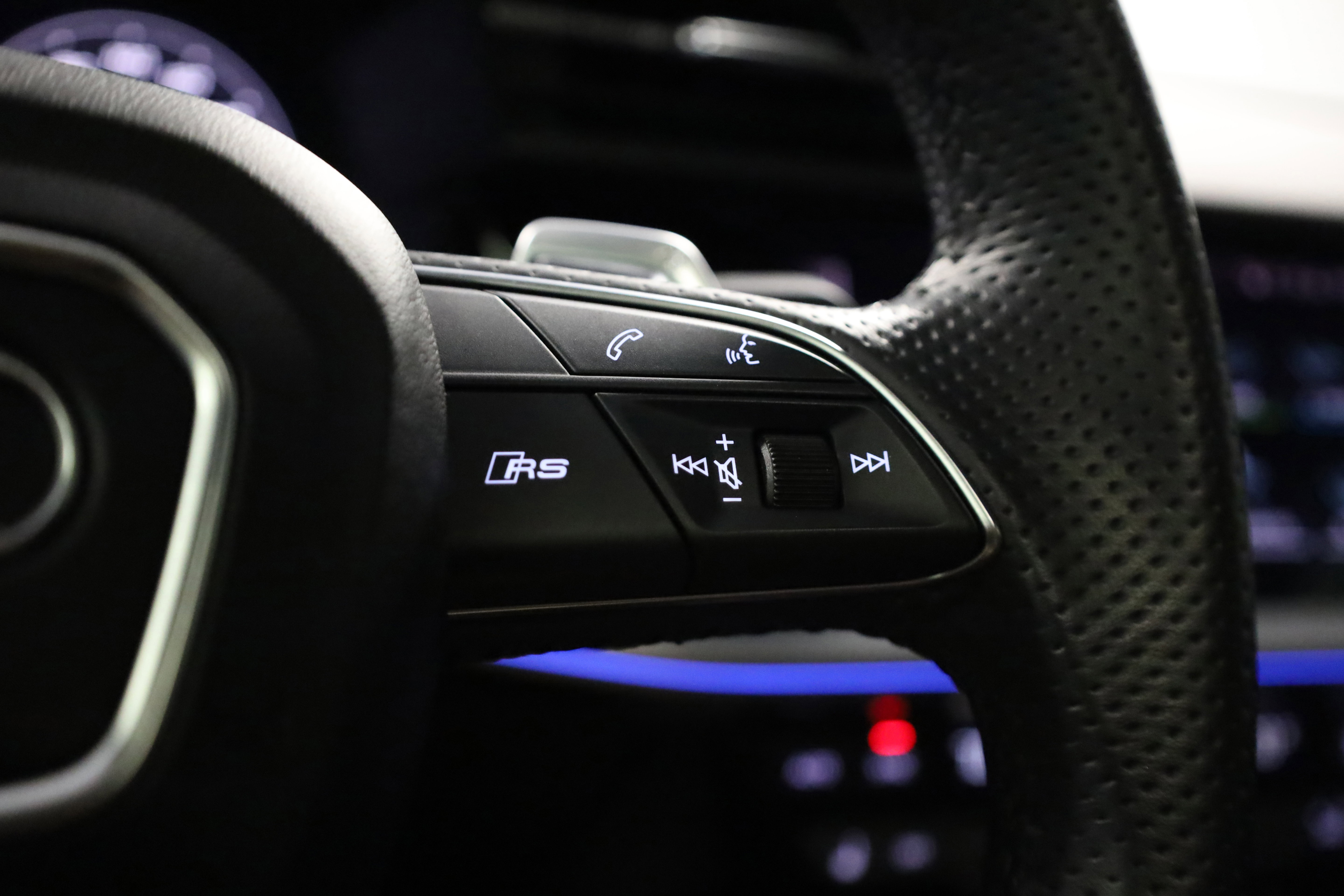 Used 2023 Audi RS 3 w/ RS Technology Package image 25