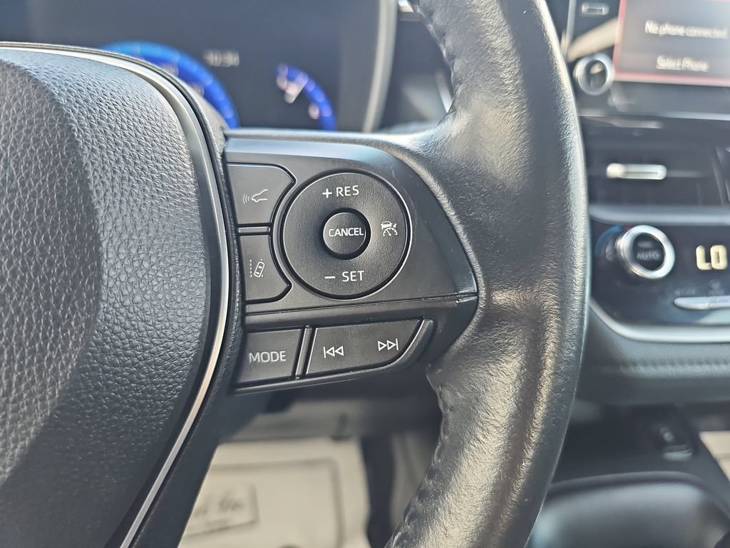 Used 2022 Toyota Corolla XSE FWD image 18