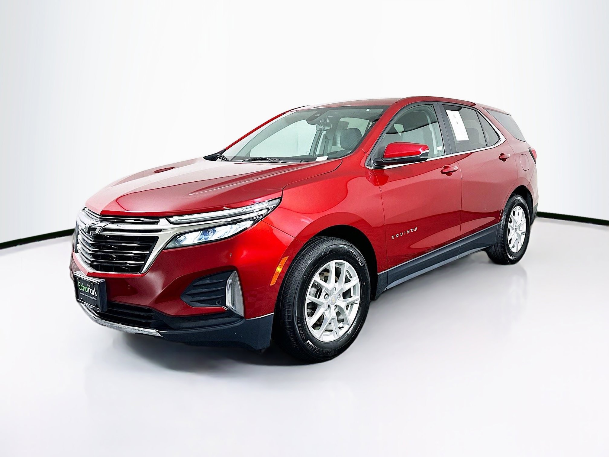 Used 2024 Chevrolet Equinox LT image 3